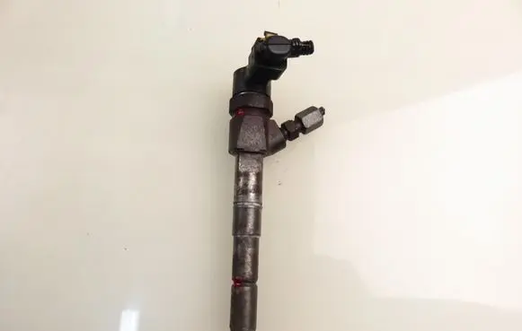 Opel Astra H Fuel injector 0445110159