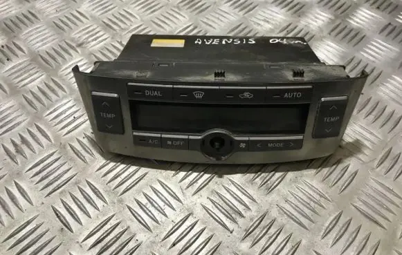 Toyota Avensis T250 Climate control unit 5590005150 55900-05150