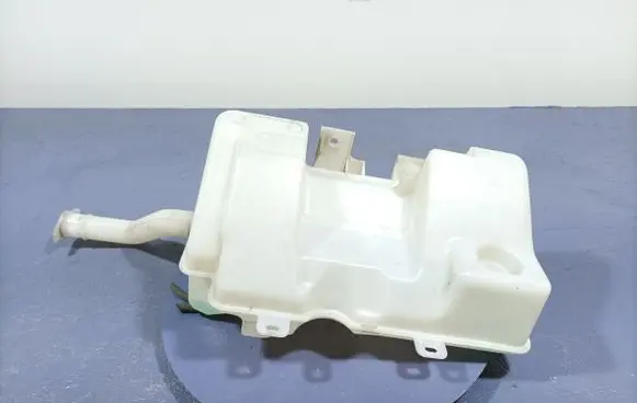 Mitsubishi Colt Windshield washer fluid reservoir/tank MN105383