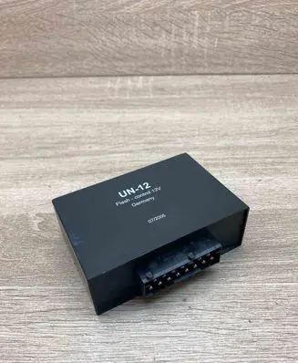 BMW 5 E39 Other control units/modules UN12MODULE FLASHCONTROL