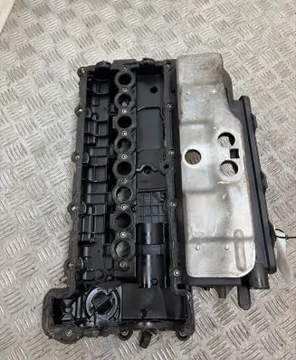 BMW 3 E46 Engine head 22469970 13712