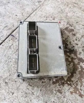 Ford C-MAX I Engine control unit/module 5M5112A650RD