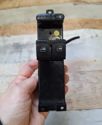 Volkswagen PASSAT B5.5 Electric window control switch 1J3959857B 1J3959857