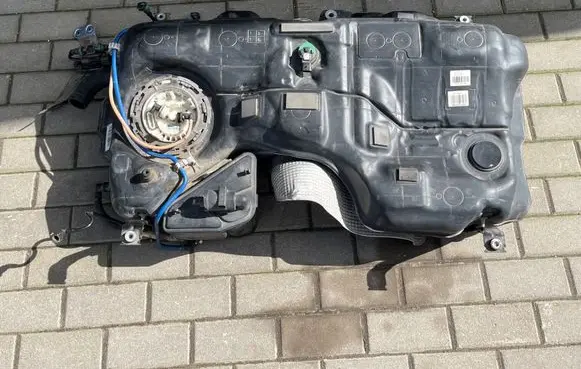Mercedes-Benz CLA C117 X117 W117 Fuel tank A2464701194 A2464704801 A2464701200