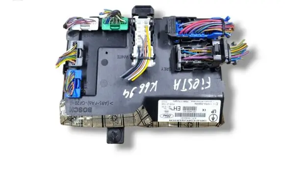 Ford Fiesta Comfort/convenience module F005V01045 8V51-15K600-EH
