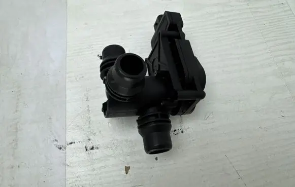 Mercedes-Benz C W205 Electric auxiliary coolant/water pump A0005061300 10005061300