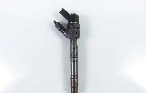 Mercedes-Benz Vaneo W414 Fuel injector 6680700887 0445110090