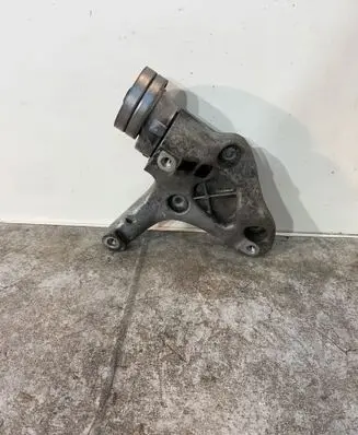 Volkswagen Golf V A/C compressor mount bracket 1K0260885B