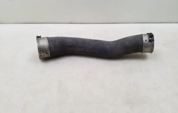 BMW 2 F22 F23 Intercooler hose/pipe 7597591