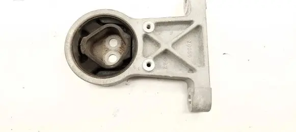 Toyota Yaris Cross Engine mount bracket