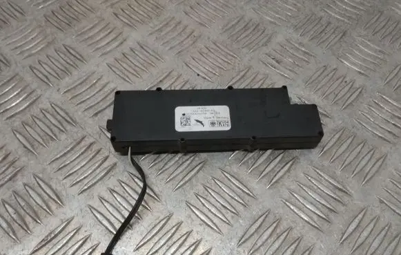 Jaguar X-Type Aerial antenna amplifier 1X4318C847AC