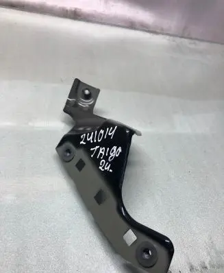 Volkswagen Taigo Fender mounting bracket 2g7821136