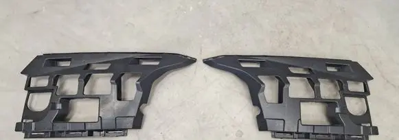 Skoda Superb B9 Front bumper mounting bracket 3P0807055