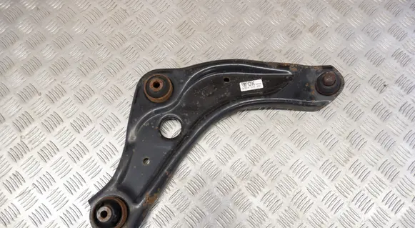 Nissan Qashqai Front lower control arm/wishbone 545004EA0B
