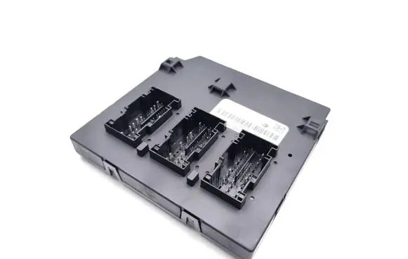 Skoda Octavia Mk2 (1Z) Central body control module 1K0937085P 5DK009651 5DK00965109