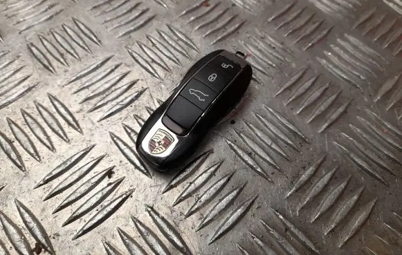 Porsche Cayenne (92A) Ignition key/card 7PP959753BP