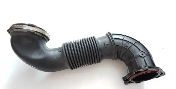 Land Rover Evoque I Turbo air intake inlet pipe/hose GJ329F876AB 1165406S01