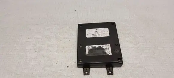 Skoda Octavia Mk2 (1Z) Bluetooth control unit module 7P6035730 100022600409