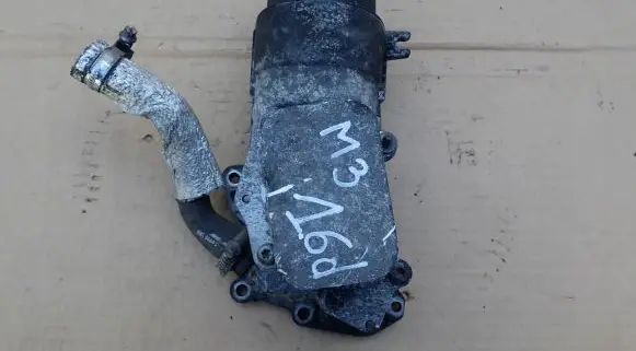 Mazda 3 I Oil filter cover 