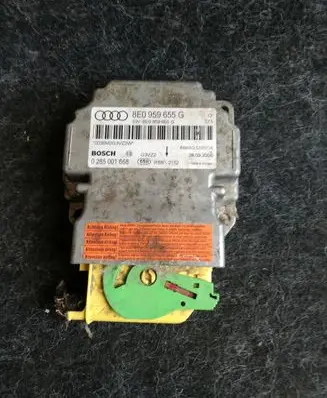 Audi A4 S4 B8 8K Airbag control unit/module 8E0959655G