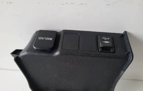 Toyota Auris E180 Other switches/knobs/shifts 861900D030