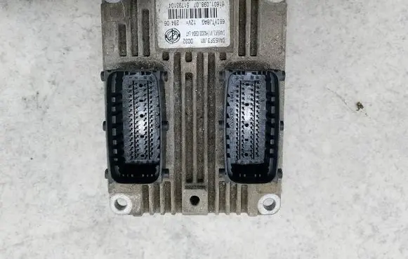 Fiat Grande Punto Engine control unit/module ECU 51793104
