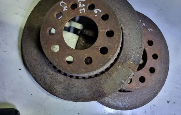 Audi 100 S4 C4 Rear brake disc 
