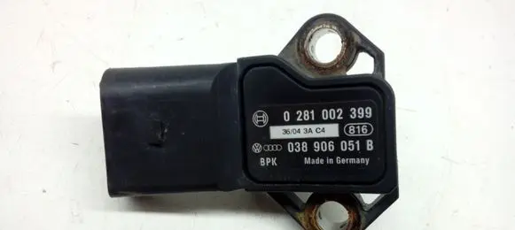 Audi A6 S6 C6 4F Air pressure sensor 038906051B 0281002399