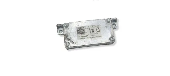 Skoda Octavia Mk3 (5E) Headlight ballast module Xenon 7PP941597C