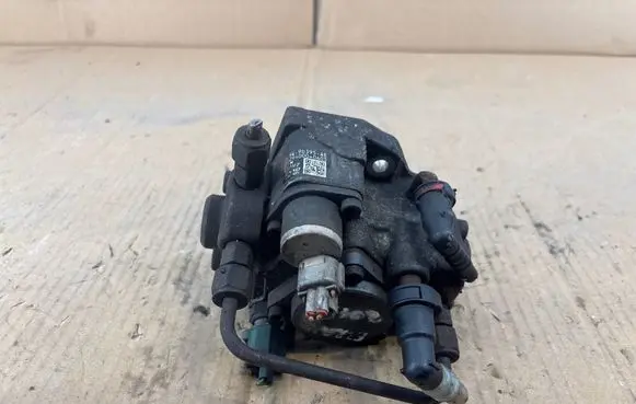 Ford Transit Fuel injection high pressure pump 6C1Q9B395AE HU2940000403