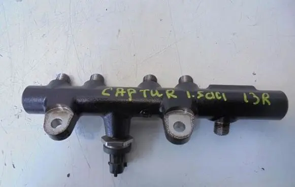 Renault Captur Fuel main line pipe 8200739701