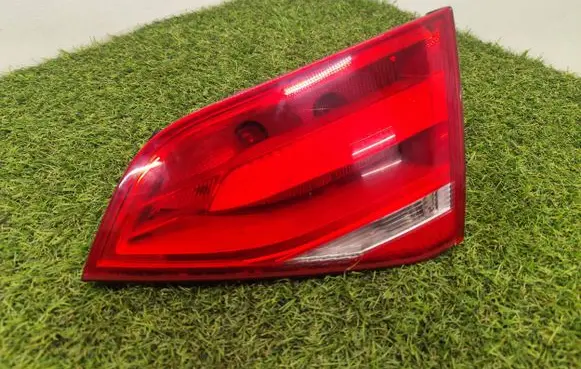 Audi A4 S4 B8 8K Tailgate rear/tail lights 8K5945094