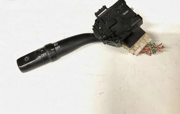 Toyota Avensis T250 Light switch 8414005110