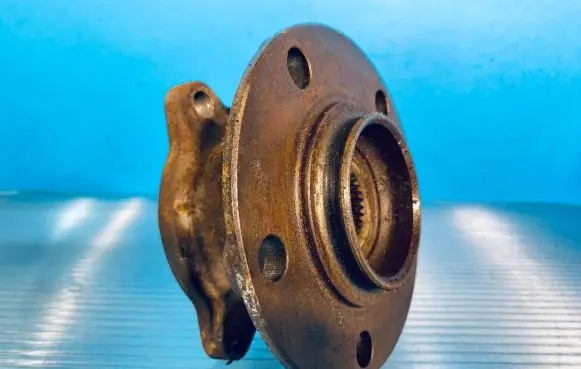 Mitsubishi Lancer X Front wheel hub