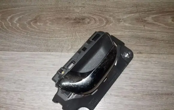 Volvo S80 Front door interior handle 09170045
