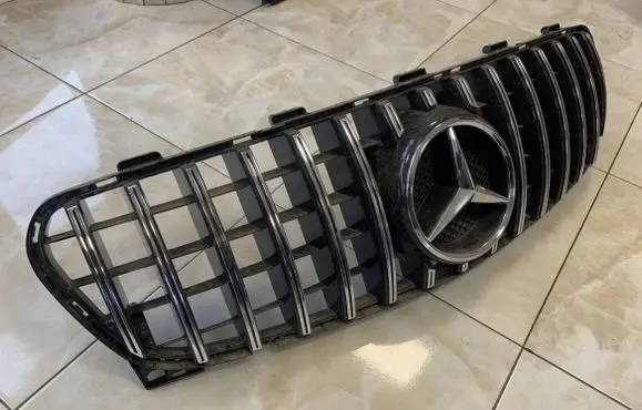 Mercedes-Benz GLA W156 X156 Front bumper upper radiator grill A1568806400
