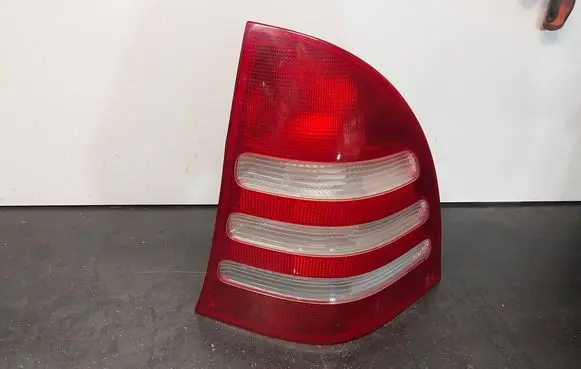 Mercedes-Benz C W203 Rear/tail lights 2038201264