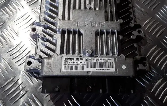 Peugeot 607 Engine control unit/module 5WS40379AT SW9658198080
