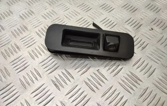Opel Zafira C Tailgate handle with camera 39022756