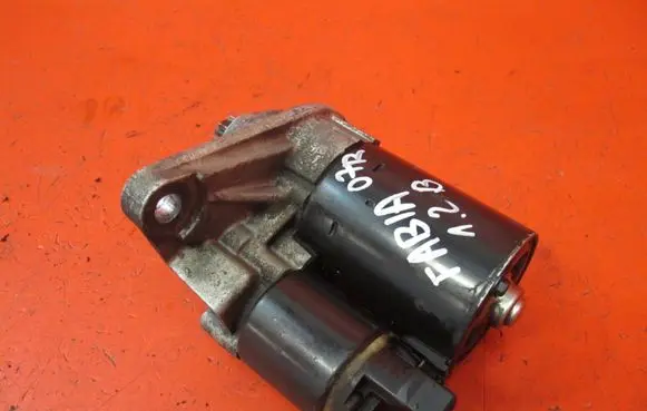 Skoda Fabia Mk1 (6Y) Starter motor 02T911023G 0001120400