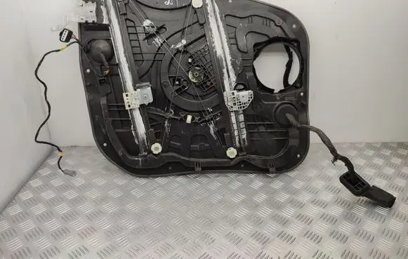 KIA Sorento Front window lifting mechanism without motor 81320C5010