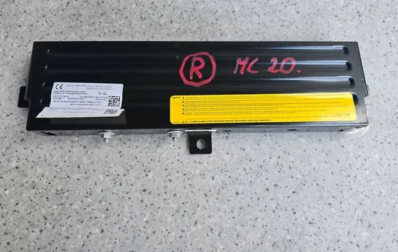 Maserati MC20 Front door airbag 6701575420