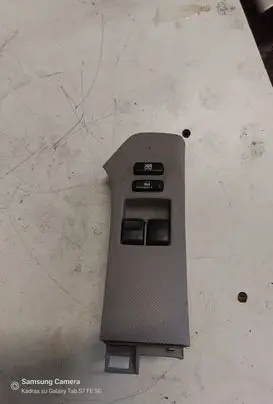 Toyota Yaris Electric window control switch