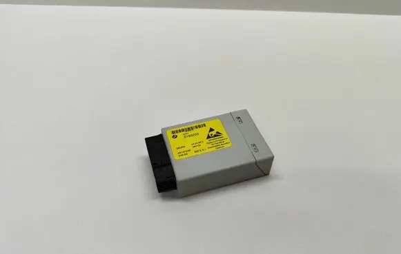 BMW 5 E60 E61 Center console control module 9183233 28137346 460132