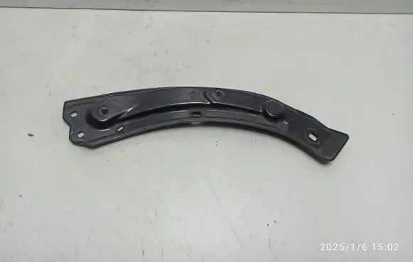 Audi Q3 8U Headlight/headlamp mounting bracket 8U0805932
