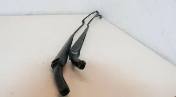 Volvo S60 Front wiper blade arm 8624266 8624269