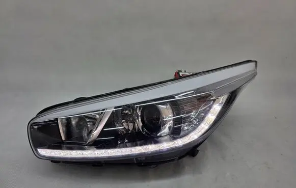 KIA Ceed Headlight/headlamp 92101-A2220 SP92101-A2220