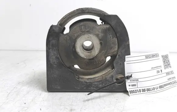 Toyota Avensis T270 Engine mount bracket 12361-0R040