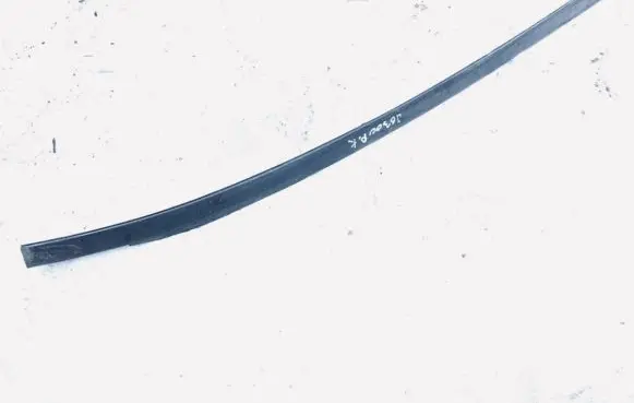 Volvo V70 Front door glass trim molding 39968654