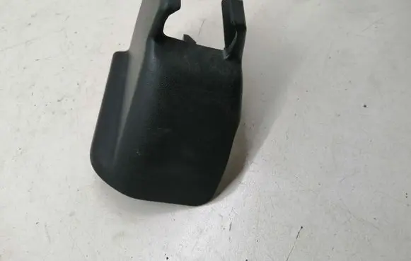 Toyota Prius+ (ZVW40) Seat trim 7215847050